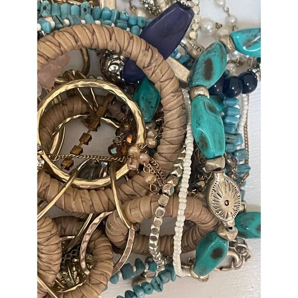 Branded Jewelry Mystery Lot - 1lb - Designer & Mall Brands, Boho, Classic, Bead - Picture 6 of 6